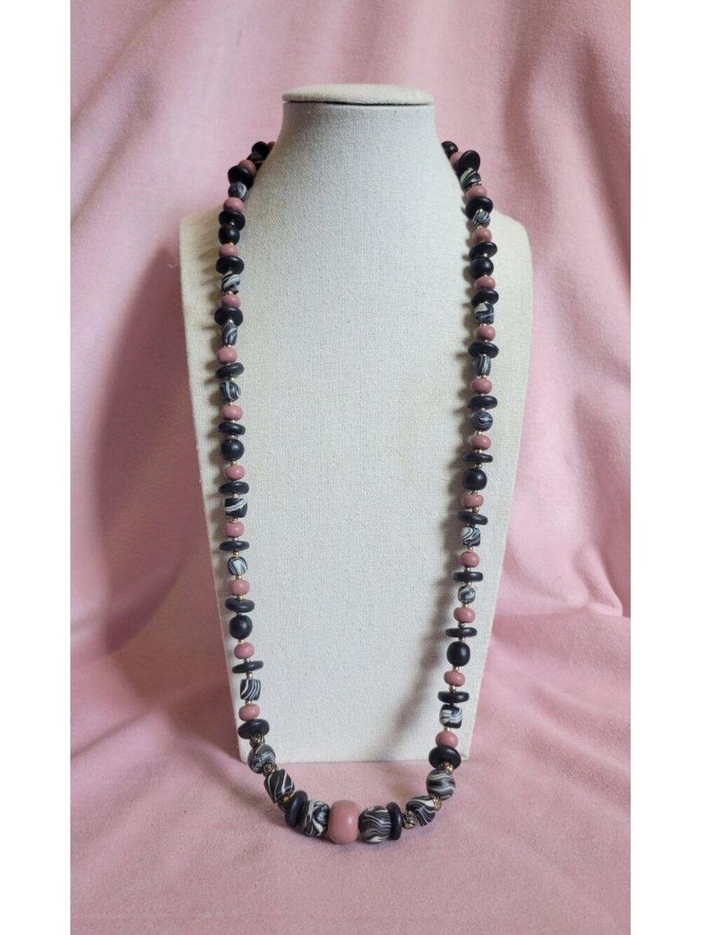 Vintage Look Black Pink Swirl Geometric Soft Bead Long Necklace N1B